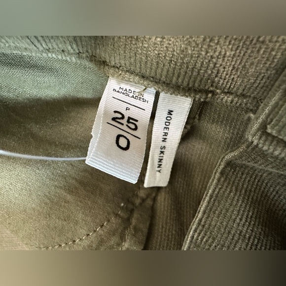 Loft women’s size 0 petite waist 25 modern skinny olive corduroy zipper ankle - Picture 5 of 6